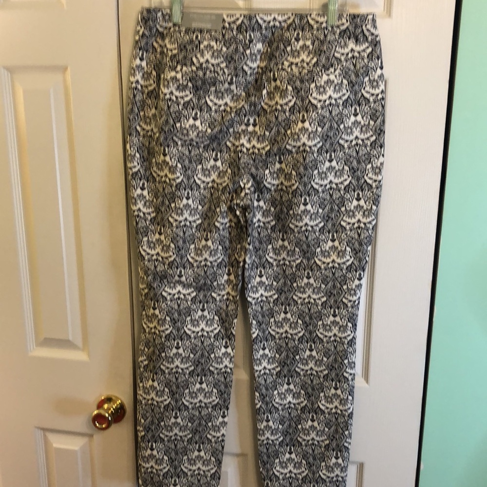 Chicos Bridgette Slim Leg Pants - Picture 4 of 6